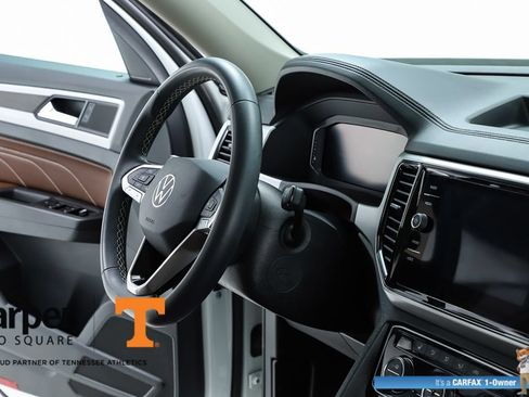 Used 2023 Volkswagen Atlas SE w/ Panoramic Sunroof Package FWD image 34