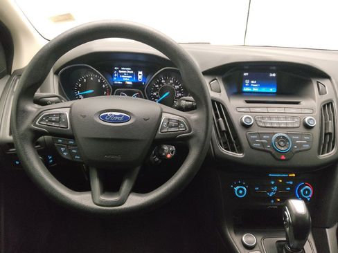 Used 2016 Ford Focus SE image 22