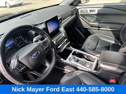 Used 2020 Ford Explorer XLT w/ Equipment Group 202A image 35