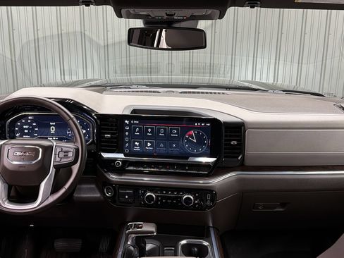 Used 2024 GMC Sierra 1500 SLT w/ SLT Premium Package AWD/4WD image 37