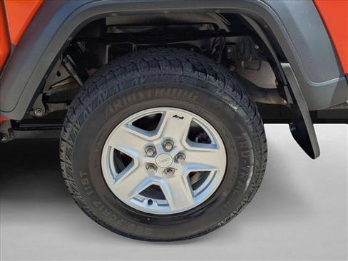 Used 2020 Jeep Gladiator Sport w/ Quick Order Package 24S AWD/4WD image 22