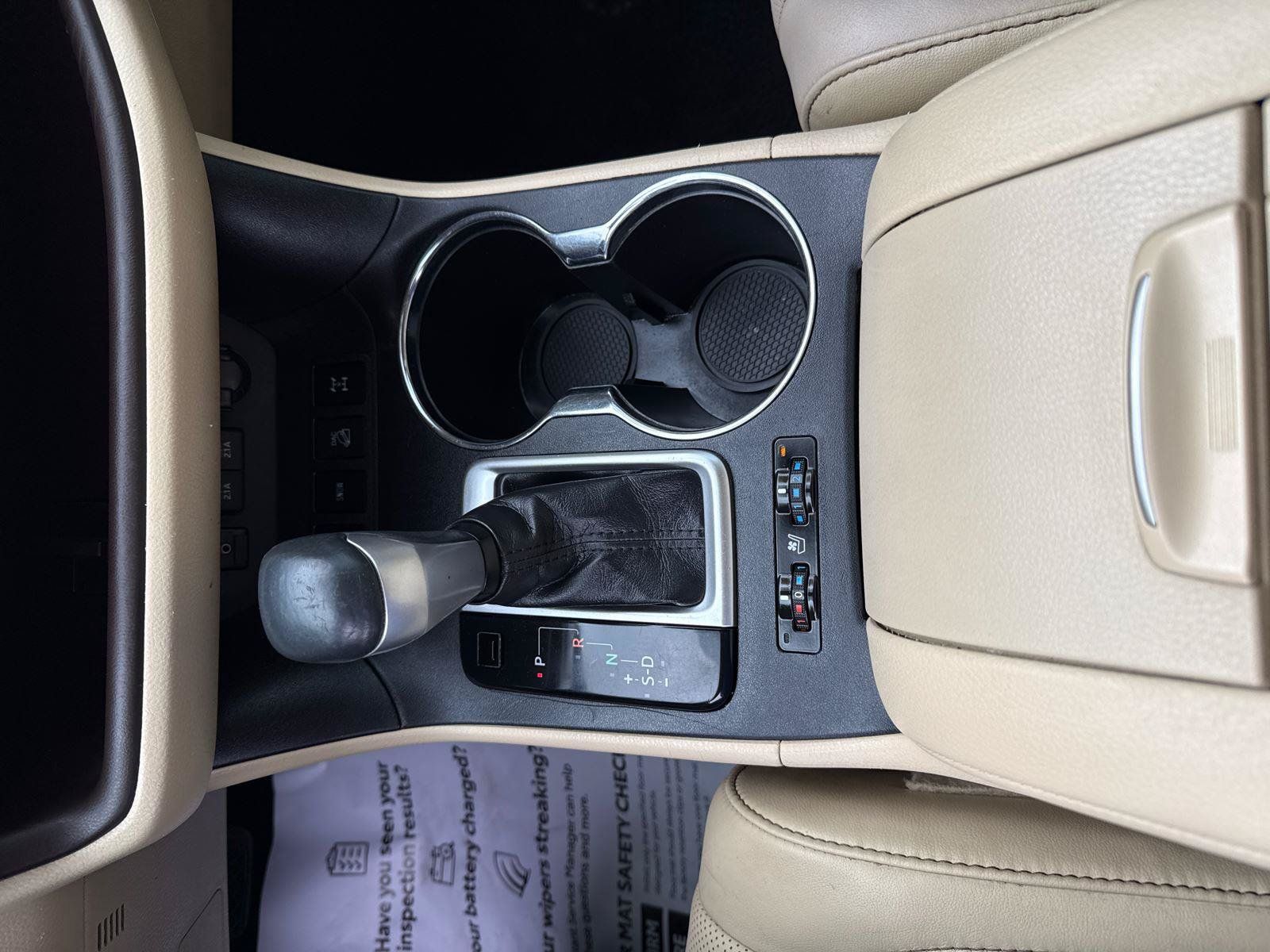 Used 2019 Toyota Highlander Limited Platinum AWD/4WD image 22
