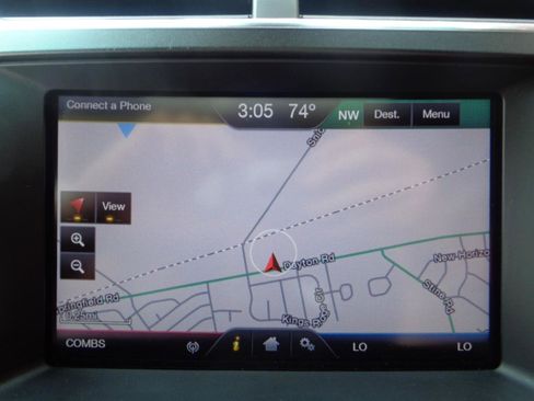 Used 2016 Ford Explorer Platinum image 10