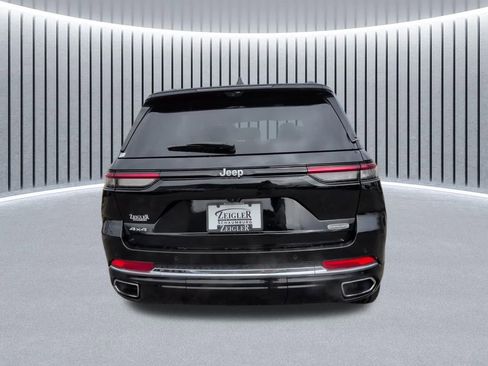 Certified 2024 Jeep Grand Cherokee Overland w/ Luxury Tech Group IV AWD/4WD image 9