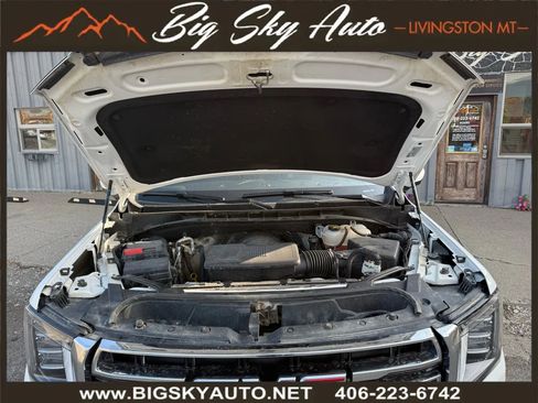 Used 2024 GMC Yukon SLT w/ Max Trailering Package image 10