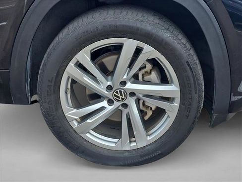 Used 2024 Volkswagen Atlas Cross Sport SEL R-Line image 24