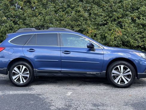 Used 2019 Subaru Outback 2.5i Limited AWD/4WD image 9