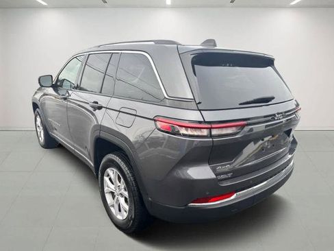 Used 2022 Jeep Grand Cherokee Limited image 6