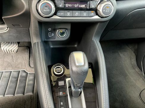 Used 2020 Nissan Kicks SR w/ SR Premium Package FWD image 15