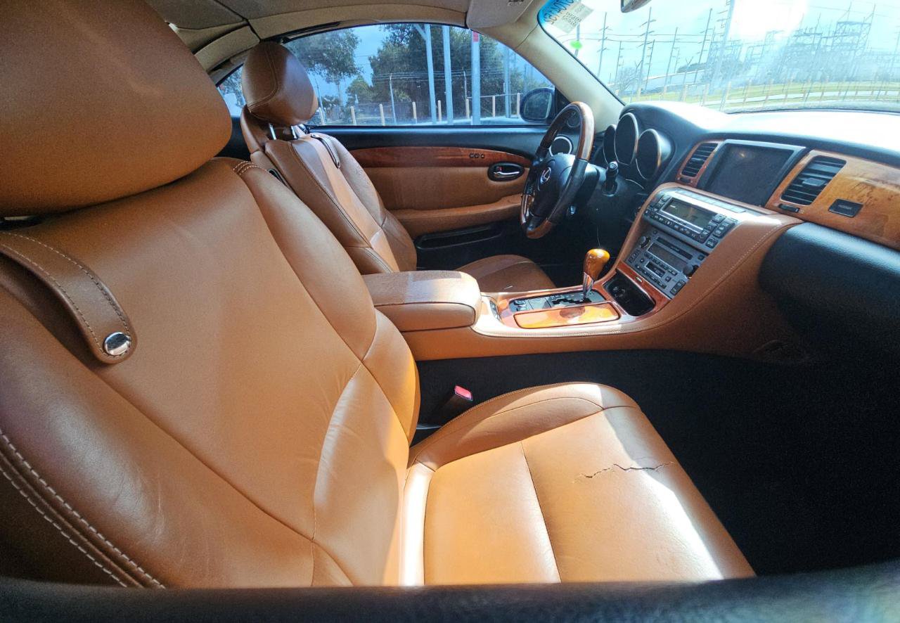 Used 2004 Lexus SC 430 Convertible RWD image 11