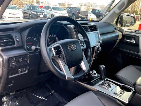 Used 2023 Toyota 4Runner SR5 Premium image 13