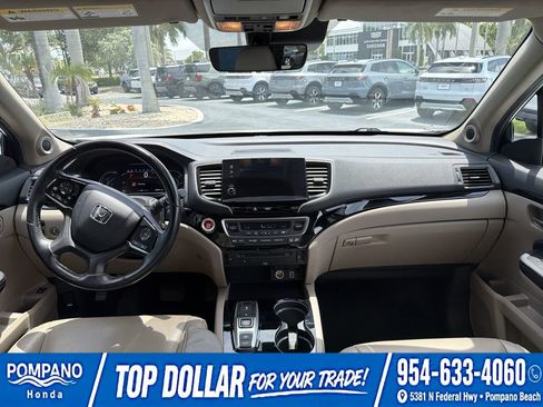Used 2019 Honda Pilot Touring image 12
