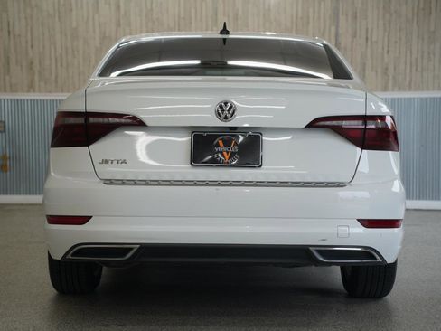Used 2020 Volkswagen Jetta R-Line w/ R-Line Cold Weather Package FWD image 9