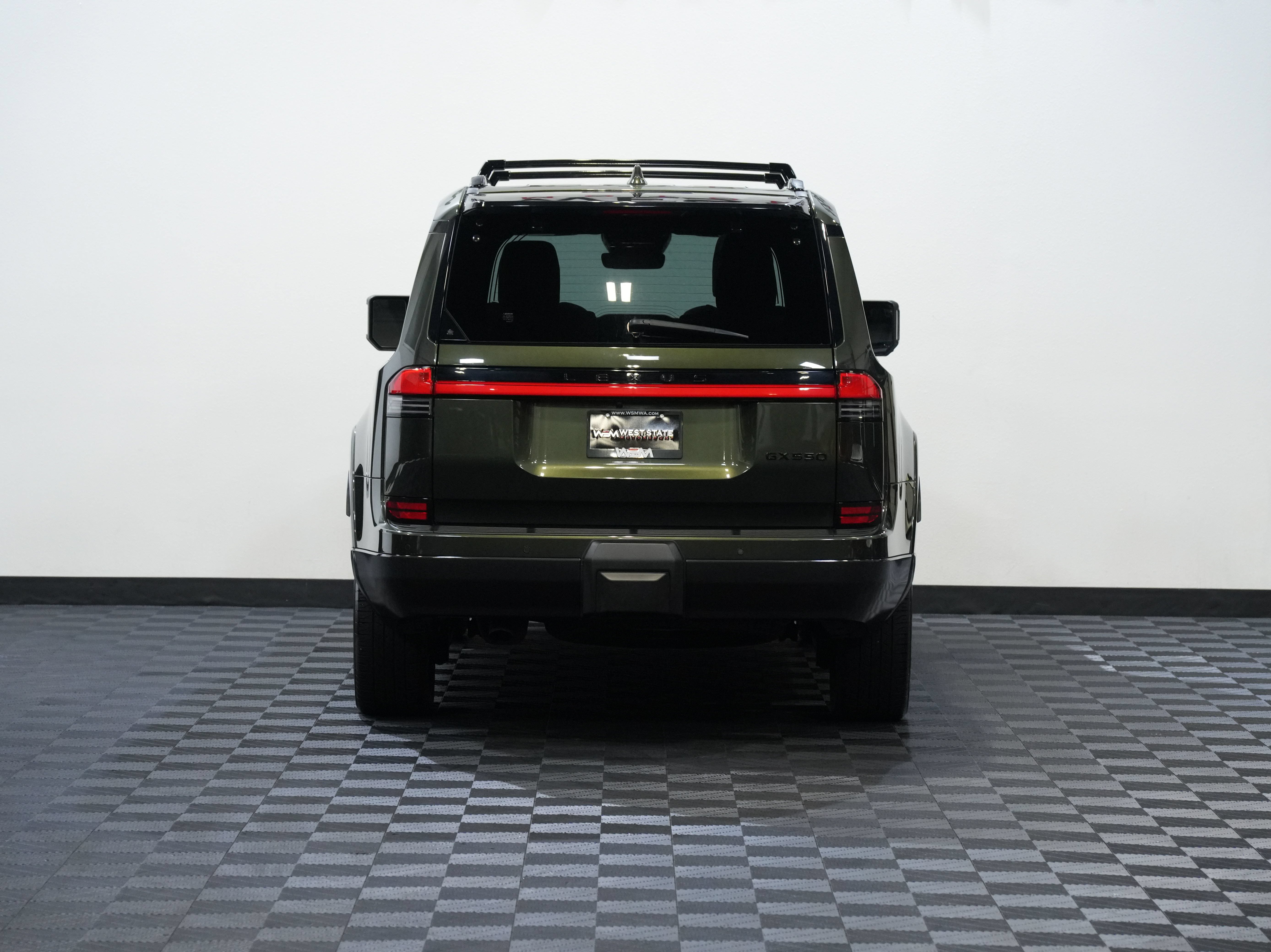 Used 2025 Lexus GX 550 w/ Accessory Package (Z1) AWD/4WD image 7