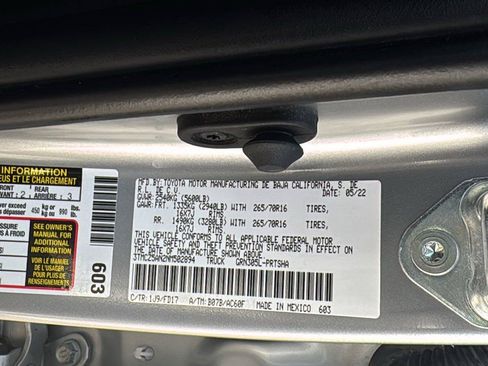 Used 2022 Toyota Tacoma TRD Off-Road AWD/4WD image 26
