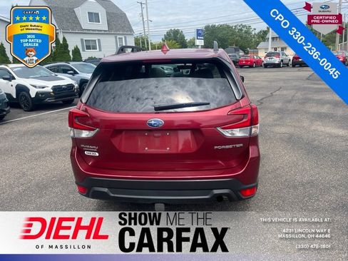 Used 2023 Subaru Forester Premium AWD/4WD image 3