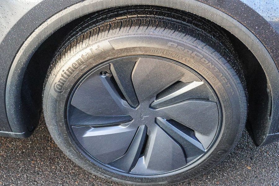 Used 2026 Tesla Model Y Long Range AWD/4WD image 14