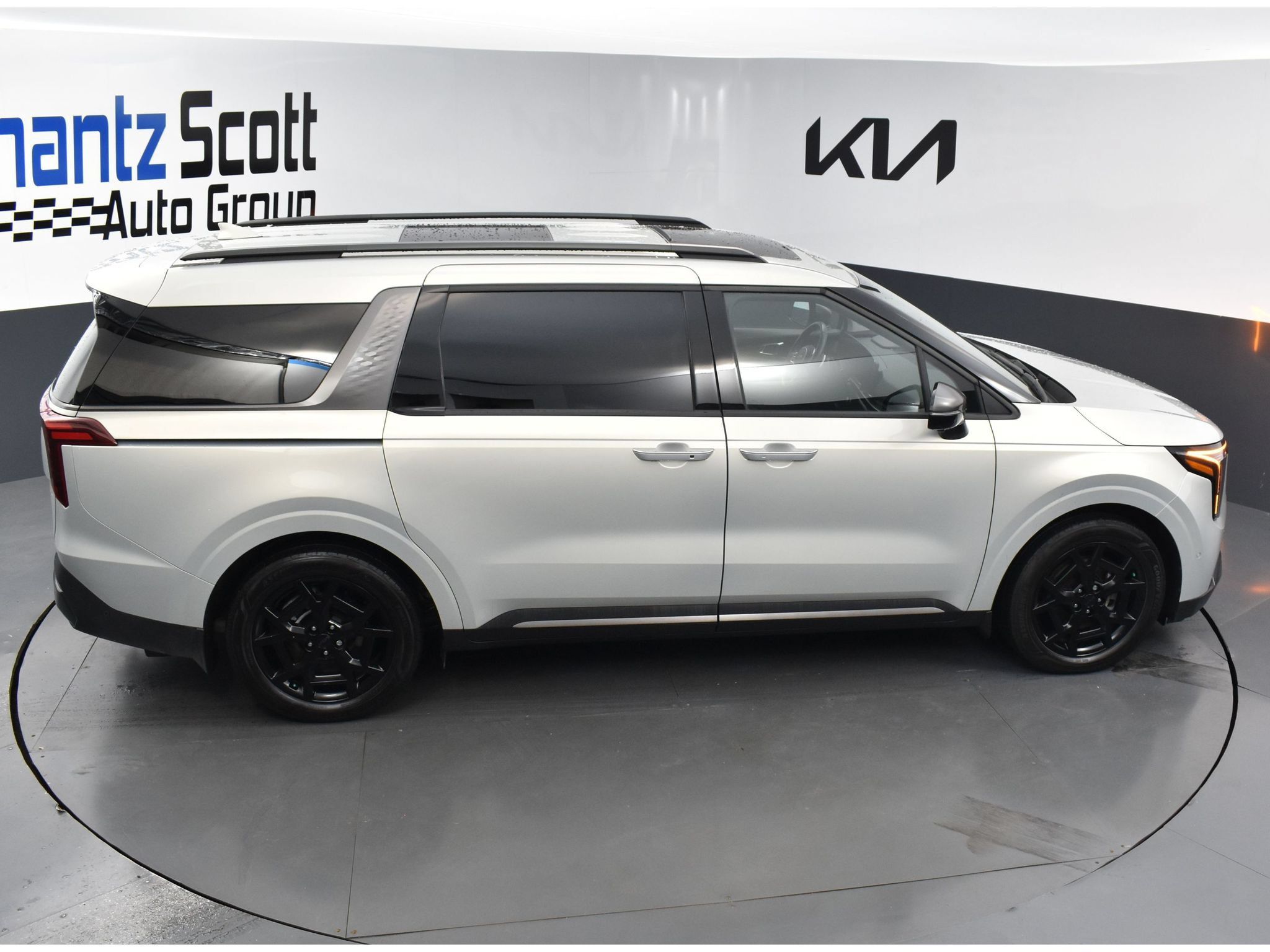 Used 2025 Kia Carnival SX Prestige FWD image 14