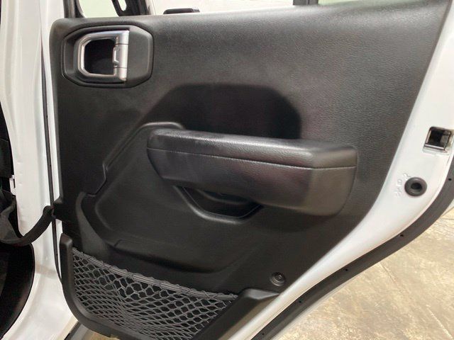 Used 2024 Jeep Wrangler Unlimited AWD/4WD image 74