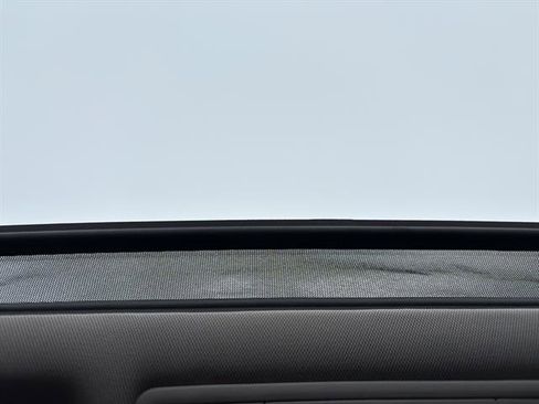 New 2026 Volkswagen Taos SE image 25