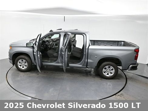 Used 2025 Chevrolet Silverado 1500 LT image 39