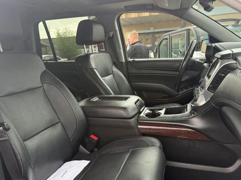 Used 2016 GMC Yukon SLT w/ Open Road Package AWD/4WD image 18