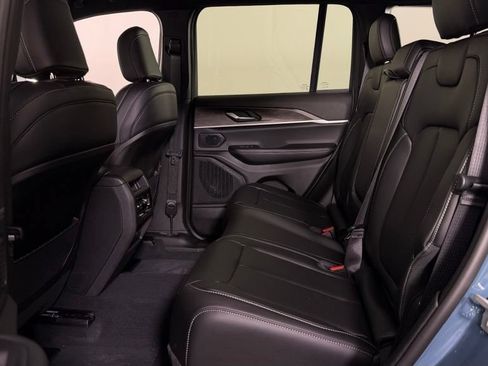 New 2026 Jeep Grand Cherokee Limited AWD/4WD image 27