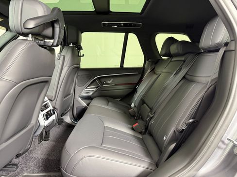New 2026 Land Rover Range Rover SE AWD/4WD image 14