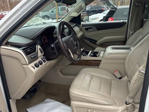 Used 2016 GMC Yukon XL Denali w/ Open Road Package image 5