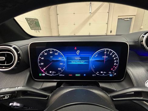 Used 2025 Mercedes-Benz GLC 350e 4MATIC image 20