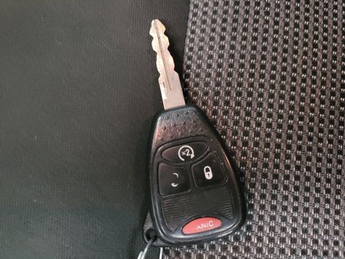 Used 2014 Jeep Patriot Latitude w/ Sun/Sound Group AWD/4WD image 32