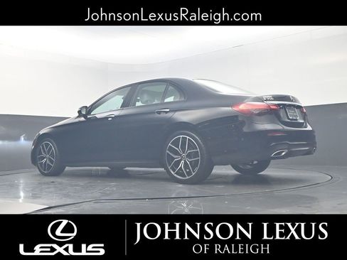Used 2022 Mercedes-Benz E 350 4MATIC Sedan image 18