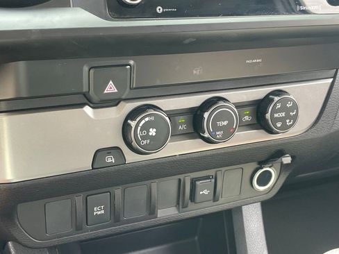 Used 2023 Toyota Tacoma SR w/ SR Convenience Package image 6