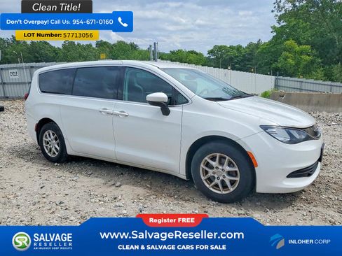 Used 2017 Chrysler Pacifica LX FWD image 5