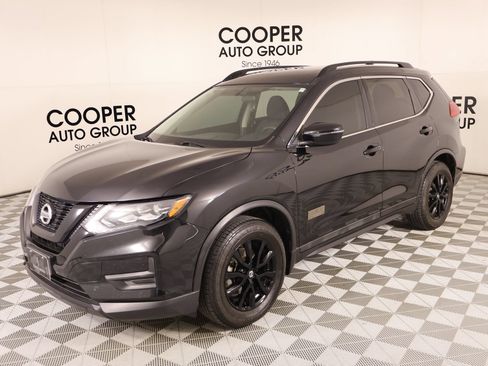 Used 2017 Nissan Rogue SV FWD image 10