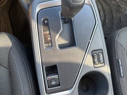 Used 2024 Subaru Crosstrek 2.0i Premium image 10