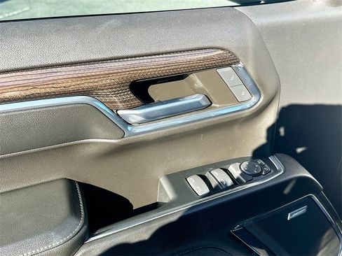 Used 2024 Chevrolet Silverado 1500 RST image 21