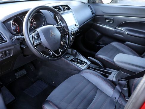 Used 2025 Mitsubishi Outlander Sport ES AWD/4WD image 3