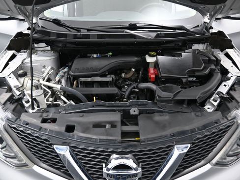 Used 2017 Nissan Rogue Sport SV w/ SV Premium Package image 36