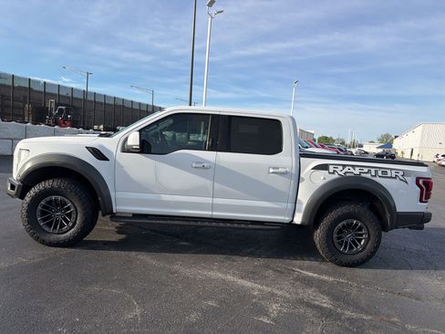 Used 2018 Ford F150 Raptor w/ Equipment Group 802A Luxury AWD/4WD image 3