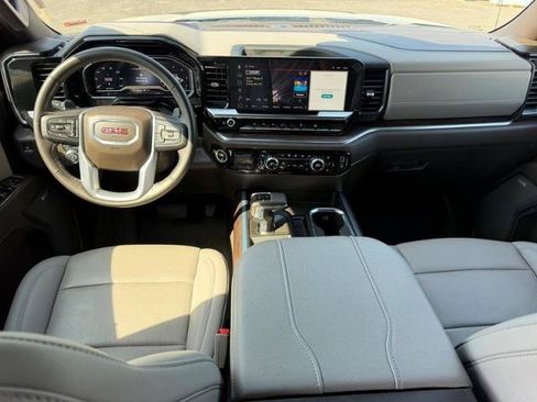 Used 2024 GMC Sierra 1500 SLT w/ SLT Premium Plus Package AWD/4WD image 10