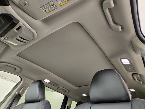 New 2025 Subaru Ascent Limited w/ Popular Package #2 image 7