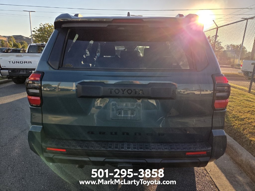 Used 2025 Toyota 4Runner TRD Off-Road AWD/4WD image 5