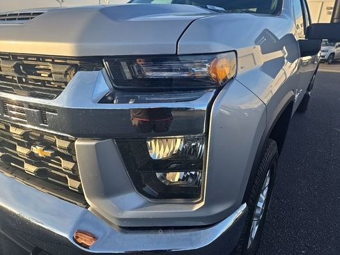 Used 2022 Chevrolet Silverado 3500 LT w/ Convenience Package image 33