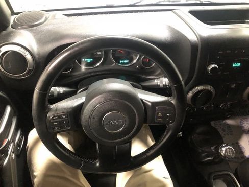 Used 2015 Jeep Wrangler Sport w/ Quick Order Package 23S image 17