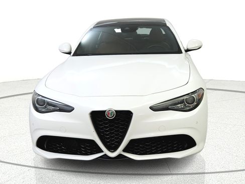 Used 2023 Alfa Romeo Giulia Ti w/ Active Assist Plus Package AWD/4WD image 2