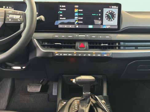 New 2026 Kia K4 FWD image 22