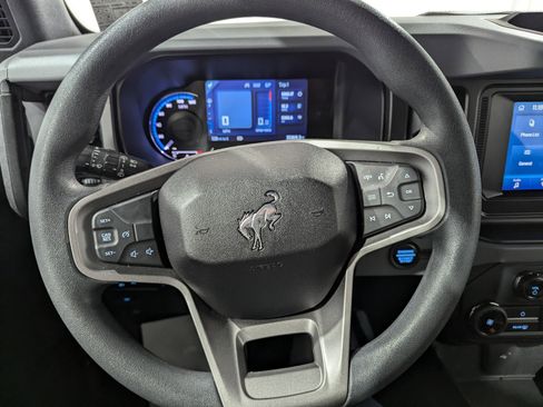 Used 2023 Ford Bronco 4-Door image 18