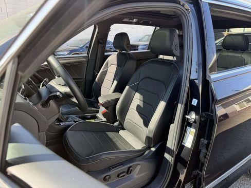 Used 2023 Volkswagen Tiguan SEL R-Line image 20