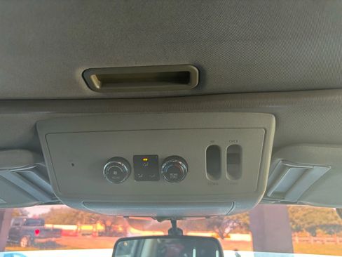 Used 2012 Nissan Armada Platinum image 20